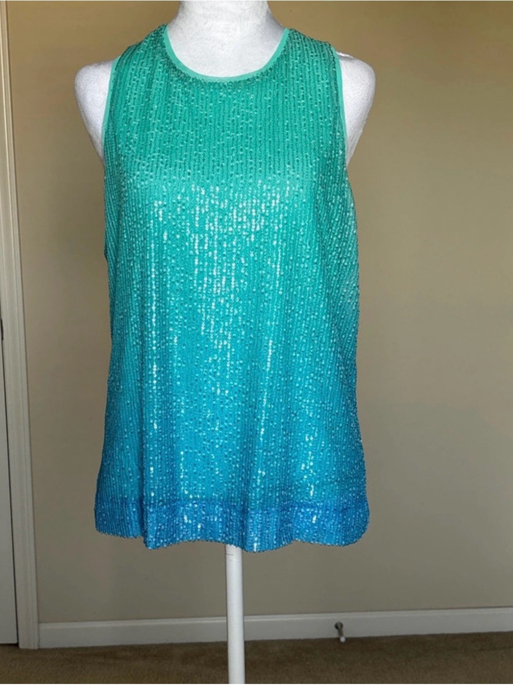 Sleeveless Sequin Ombre Tank Top - Aqua to Teal